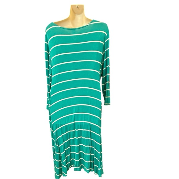 Alison Grace Striped Dress with Pockets - Picture 4 of 7